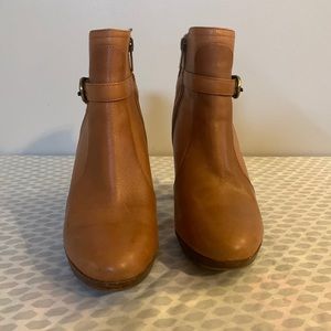 7.5 Ankle High Banana Republic high heel boots